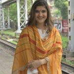 Archana Instagram – Hamari bahu #alka vibes 😂
.
.
.
#train #railway #mumbai #shoot #radiocity #matunga #allwoman #loveit #love #yellow #desi #indian #ilovemyindia #india