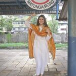 Archana Instagram – Hamari bahu #alka vibes 😂
.
.
.
#train #railway #mumbai #shoot #radiocity #matunga #allwoman #loveit #love #yellow #desi #indian #ilovemyindia #india