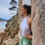 Archana Instagram – I want the Sand Water Mountains .. sea breeze & the sun please … Bass itna Saa khaaao hai 💚 Begur, Spain