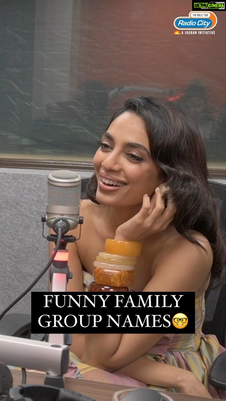 Archana Instagram - Whats your family group name ? Comment here and lets see who wins the funniest name award from us 🏆🏆 😝😝 #ottnchill