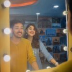 Archana Instagram - Rumjhim Gire Sawan🌧️ With one and only @archanaapania 😌❤️ Video- @talksbyshalini . . . . #kishorekumar #rimjhimgiresawan #rain #oldsongs #bollywood #papon #shreyaghoshal Mumbai, Maharashtra