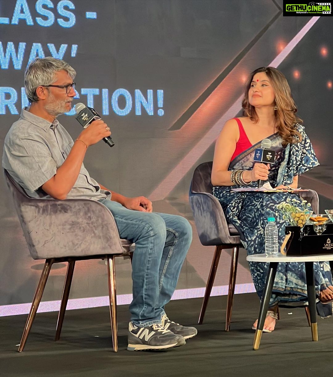 Archana Instagram - Such an earthy chat with a creator who has made such rich VARIED content for us #chillarparty #dangal #chichore #bawal his love for #children #cinema #writing all at parπππ―πΌ @niteshtiwari22 ji aap badhiyaaaaa NAHEEN SUPER BADHIYA INSAAAN hain π«π―πβοΈπ . . . #masterclass #bollywoodhungama #chitchat #letstalk #films #bollywood #niteshtiwari #sogood hee Taj Lands End, Mumbai