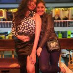 Archana Instagram - A night to remember 💯 🍺 💗 👧 👦 👧 👦 . . . #beer #cheer #family #togetherness #gratitude #grateful #southafrica #capetown #nightout #bro #sisterlove #memories #nighttoremember #chuglife #sogood