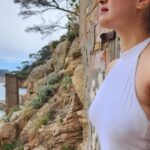 Archana Instagram - I want the Sand Water Mountains .. sea breeze & the sun please … Bass itna Saa khaaao hai 💚 Begur, Spain