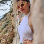 Archana Instagram - I want the Sand Water Mountains .. sea breeze & the sun please … Bass itna Saa khaaao hai 💚 Begur, Spain