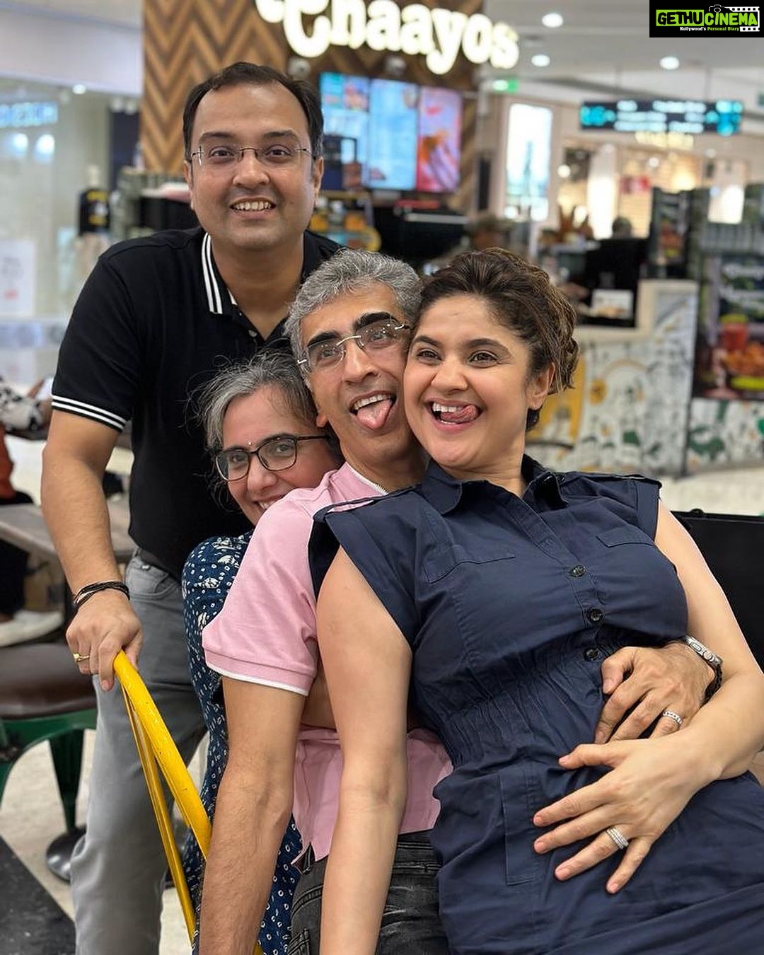 Archana Instagram - The Panias’ for #chachee ji 💥🩷☄️🧿💯🫶🥲🥹 #family