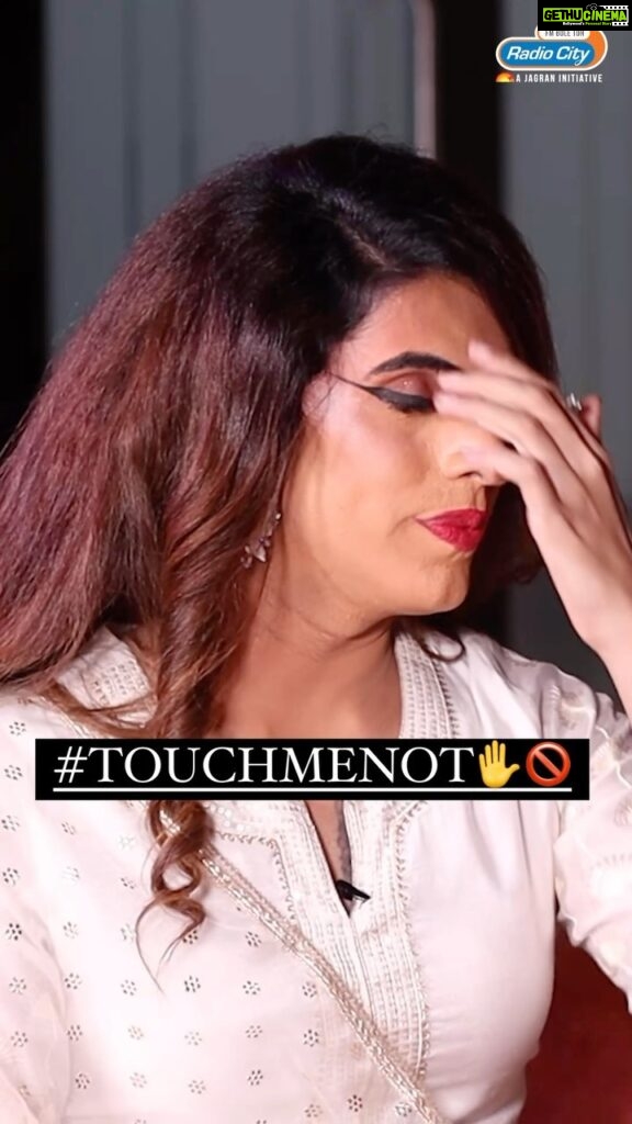 Archana Instagram - @sushantdivgikr on #touchmenot With @archanaapania #womensupportingwomen #womenempowerment #girlsafety #metoo #transwoman #queer #touchmenot #radiocity
