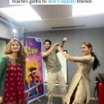 Archana Instagram – When your friends can’t do garba and instead start dancing to something else..🤦🏻‍♀️
.
.
.
.
#aankhmicholi #mrunalthakur #abhimanyudasani #RadioCity #radiocityentertainment #bollywood #shaadidopehai #trending #trendingreels #navratrispecial #navratri #garbalover #trendingvideos