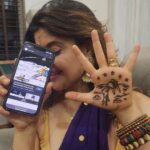 Archana Instagram – Happy Teejri aka Sindhi karvachauth! Celebrating the moon within our reach with @chandrayan_3 thanks to @isroindiaofficial @isro.in 🌚🚀✋️

#teejmehendi #moonlovers #karvachauth #chandrayaan3 #isro #teejspecial #vikramlander #proudindian