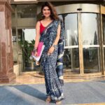 Archana Instagram – Such an earthy chat with a creator who has made such rich VARIED content for us #chillarparty #dangal #chichore #bawal his love for #children #cinema #writing all at par💗🙏💯👼 @niteshtiwari22 ji aap badhiyaaaaa NAHEEN SUPER BADHIYA INSAAAN hain 💫💯🙏⭐️💎
.
.
.
#masterclass #bollywoodhungama #chitchat #letstalk #films #bollywood #niteshtiwari #sogood hee Taj Lands End, Mumbai