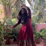 Archana Jois Instagram - ಈ ಜಾನಪದದ ಜೋರಿಗೆ ಬರ್ಲಿ ನಿಮ್ಮದೊಂದು ಸ್ಟೆಪ್ಪು! You reel it we share it! #pallakkisong #kshetrapathi #august18 #anandaudio