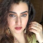 Archana Shastry Instagram - The “ I “ factor ...... prioritising I over anyone ....... it’s important to talk to yourself , to listen to yourself, to let yourself breathe and think ...... to ignore anything that is irrelevant, to be able to align with your best self to become one with your own and then you have the magic happen again ..... We all have those moments where there is chaos , there are too many demands too many expectations failing to understand that the dissatisfied can never be content ..... all in vain ..... you just pull back and .......the breakthrough happens and then you are nomore the same person ..... #changeistheonlyconstant #keepevolving #keepgrowing #stayawayfromtoxicpeople
