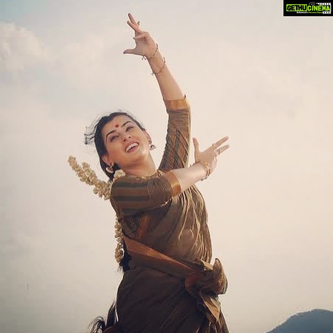 Archana Shastry Instagram - Prayers to lord shiva 🙏🏻 Dance a form of worship #harharmahadevॐ