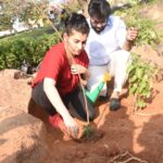 Archana Shastry Instagram - Pure happiness was what we felt accepting this challenge #GreenindiaChallenge From @deepthi_vajpeye_tv9 and planted 3 saplings. Further I nominate @madhumithasivabalaji @nehaamishra @namanshaw @prachithaker_official @iamashimanarwal @nandaa_actor to plant 3 🌱 to take up the challenge 🌱🌳. I thank @MPsantoshtrs garu for this great initiative