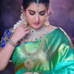 Archana Shastry Instagram - Sarees and jewellery...... ✨ Beautiful diamond bridal 🥰Jewellery @kalasha_finejewels Saree @sirishareddyofficial By @marksmediacommunications Photography @durga_wedlock. #archanashastry