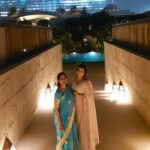 Archana Shastry Instagram - A pleasant evening ...... #family #brotherswedding #celebrations My saree @mithra.couture Styling @gummadimeghana Trident, Gurgaon