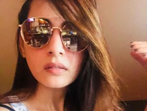Archana Shastry Instagram - Need to get this thin again .... this fit !!!! Again ...... But stay the happy self that I am now 😇
