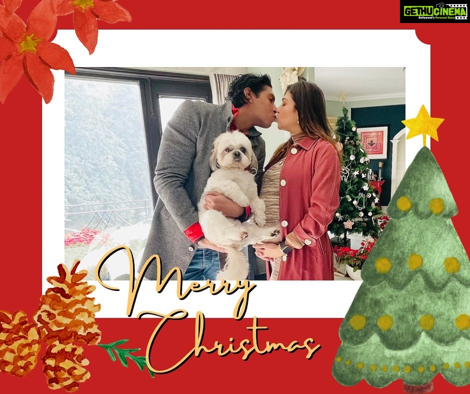 Archana Vijaya Instagram - From the four of us to you and yours ! Merry Christmas everyone 🎄♥