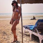 Archana Vijaya Instagram - Love the skin you are in ! 💯 Focus on all that is a blessing, don’t just say it, feel it and act on it . “Gratitude” is a nice sounding word, and I see it being used a lot … but to live like it is far more satisfying ! Try it ! 😉 #birthdaytimemusings #tbtoabs 😝
