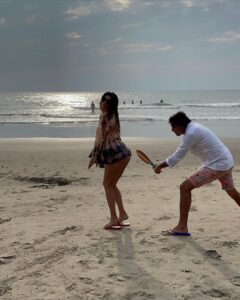 Archana Vijaya Instagram - My dearest darling husband, 

Life is like a box of chocolates, you never know what you gonna get, but with you next to me even the darkest of days feel a little better, so I don’t need to fret ! 😊

Happy happy birthday ! 🎈Here’s wishing you a fabulous year, full of love, happiness, diapers and sleepless nights ( of a different kind !! ) 😃😃😃

I love you more than you will ever know ! 😘♥️🎂🎈