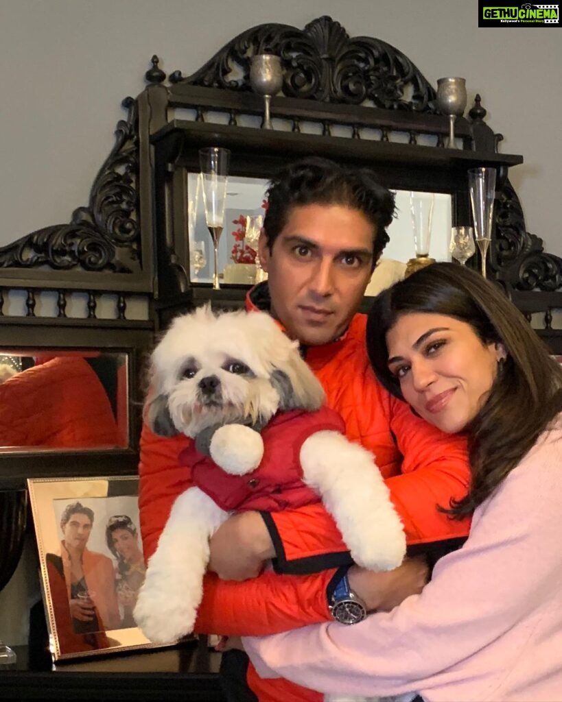 Archana Vijaya Instagram - My dearest darling husband, Life is like a box of chocolates, you never know what you gonna get, but with you next to me even the darkest of days feel a little better, so I don’t need to fret ! 😊 Happy happy birthday ! 🎈Here’s wishing you a fabulous year, full of love, happiness, diapers and sleepless nights ( of a different kind !! ) 😃😃😃 I love you more than you will ever know ! 😘♥️🎂🎈
