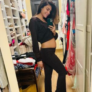 Archana Vijaya Instagram - No fancy shoot ( yet! ) …. Just my baby (to be) and me hanging out in my closet ! 😁😛

Excited about the new adventure that awaits ! Taking a short break from work after nearly two decades ( 19 years to be precise !!!!!) to make sure the little one is safe ! 

Mommy and daddy already love you beyond anything we know, and can’t wait ! 🙂💕 

I have so much to share about this journey that is beautiful, trying, and hilarious, my favourite kind, but not sure how to, will try to as we go along ! 

#5monthspregnant #voluntarylockdown and mostly loving it ! 😂😛😁