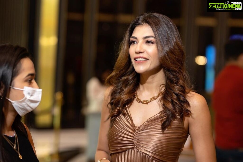Archana Vijaya Instagram - With a glittery vibe, @thechanakya celebrated the Mother’s Day Soirée in association with Tiffany & Co. The celebration featured a selection of curated experiences, including, a fun session of Tiffany & Co trivia hosted by me ! I had the best time ever ! Thank you @collectiveindia for my glam look ! 🌟♥️ #ShineBrightWithTC #TheChanakya #ShineBrightWithTC # #fashion #fashionlooks #fashionvibes #styleicon #stylishlooks#stylish #luxuryfashion #luxurylooks #luxuryvibes #luxuryvibes#shoppingspree #shoppingfashion #shoppingtime#luxuryshopping #shopping #shop The Chanakya