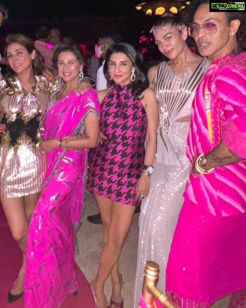 Archana Vijaya Instagram - 50 shades of pink is right, and no better place than one of my favourite places in the world - the pink city - Jaipur - with the most amazing crew ! 💕 Thank you @gauravguptaofficial for making me feel fabulous as always ! Love! Love! Love ! 💋