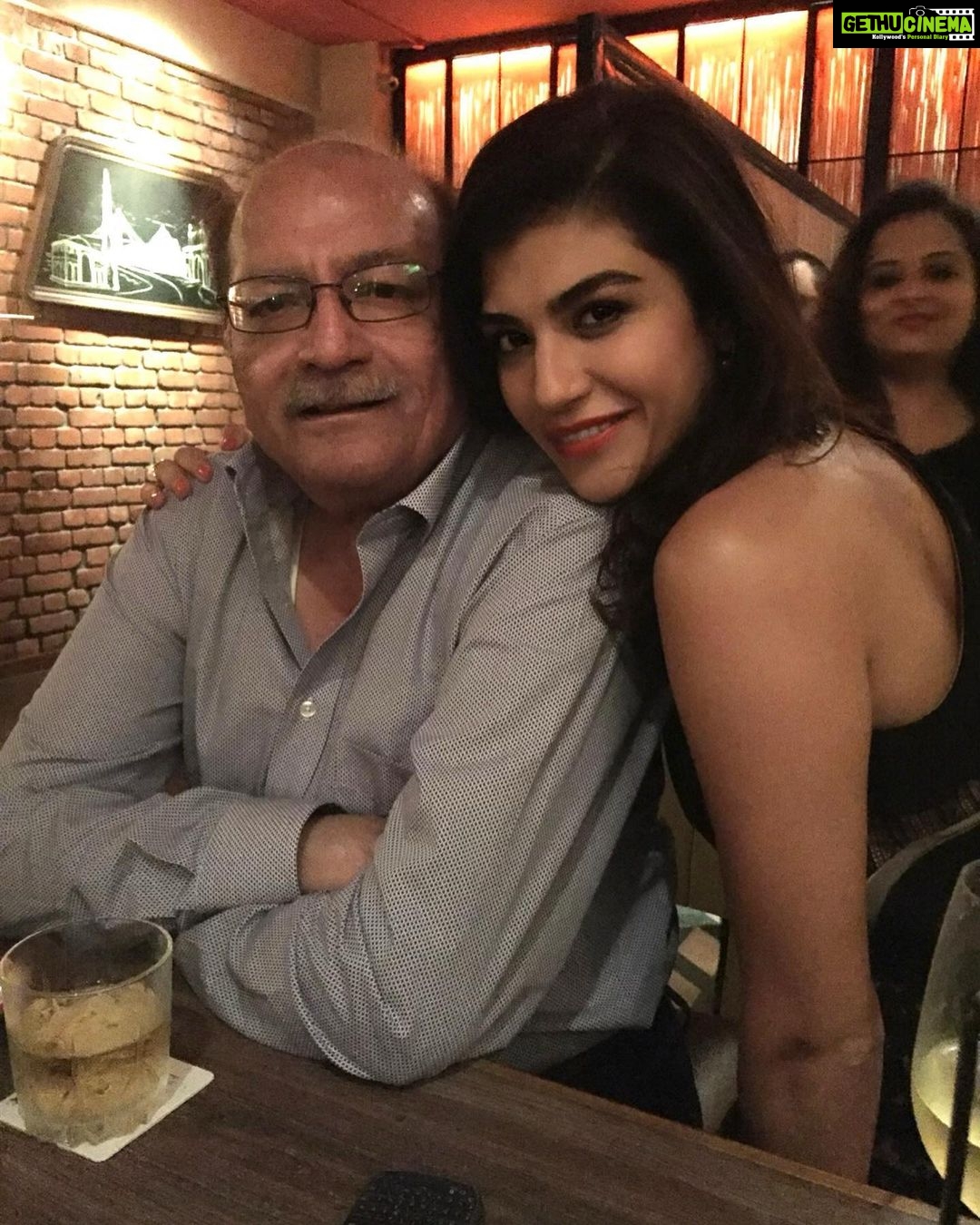 Archana Vijaya Instagram - Gone, but never forgotten. 😊 Not a single day goes by when I don’t think of you papa. ♥️ Life is never the same after you lose a parent, there’s a void that cannot be filled no matter how many distractions you may have or how hectic your life is, you always think of them no matter what. But, you find solace in the memories and the wonderful times one had . 😊 I hope you are happy and healthy wherever you are, I can feel your presence and I know you are watching over us all the time. Till we meet again. I love you papa . 🙏🏼♥️ #oneyearago