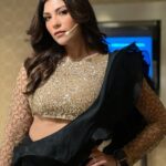 Archana Vijaya Instagram - First live show in 6 months !!!!!!! Nervous and excited ! Mommy ‘s day out of the nursery ! 😂 Wish me luck ! 😝😀🤯 #7weekspostpartum #showlife #backtobasics Outfit - Saree - @gauravguptaofficial Blouse - @narjisofficial Make up - @makeupbyniharikamukim Hair - @rajchauhan_hairstylist Assisted by - @kusum_m_chaudhary Delhi, India