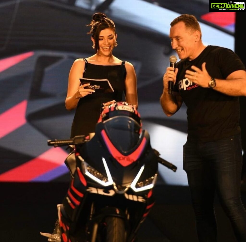 Archana Vijaya Instagram - As you can see I’m very serious about my job !! 😜😄 Super fun evening launching the sexy @apriliaindia RS457 sports bike in India ahead of the very first MotoGP in India ! A very proud moment for the entire Piaggio team ! 👏🏼👏🏼👏🏼 Thank you @toastevents_in for a great show ! As usual ! 😄😄