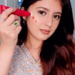 Arishfa Khan Instagram – This colour is so pretty🫶🏻❤️
#charlottetilbury #blush #makeup