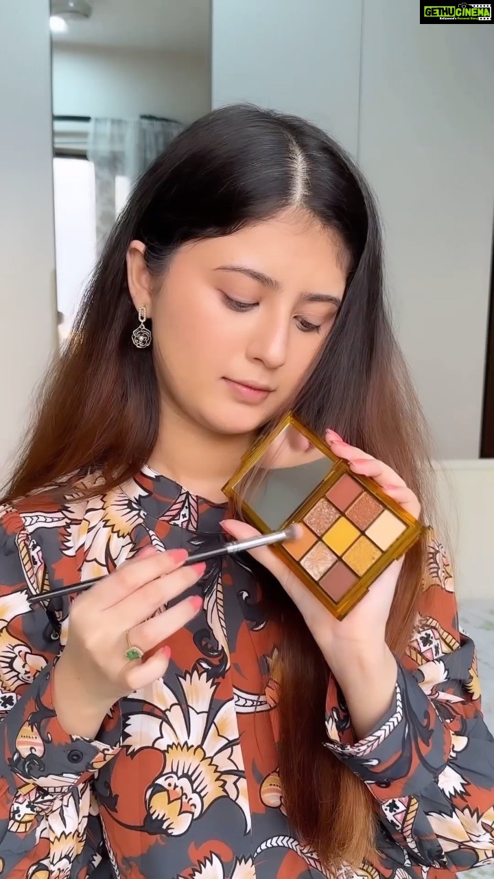 Arishfa Khan Instagram - Latte makeup🤎🍩🧸🍪🥐 Save and share! PRODUCT USED LANEIGE cream skin toner THE ORDINARY niacinamide serum COSRX snail 96 power Essence AQUALOGICA glow+ Sunscreen MAC stobe cream hydratant lumineux - Pinklite LOREAL infallible full wear L.A. GIRL pro conceal ETUDE fixing tint - Smoky cherry HUDA BEAUTY - Toffee brown PAC Longlasting Kohl Pencil - Skin E.L.F Cosmetics Eyeliner Pen - Coffee L’ORÉAL PARIS brow artist genius kit - 01 medium to dark MAYBELLINE the colossal mascara RARE BEAUTY highlighter- Mesmerize KAY BEAUTY Matte Action Lip Liner - Fame @mishymecosmetics Matte liquid lipstick - Cherry chocolate @mishymecosmetics Second lipstick shade - Miss Mischief PS: please ignore my jaw contour I forgot to blend🥺🤦🏻♀️ #arishfakhan #arishfaxmakeup #makeup #lattemakeup #makeuptutorial #makeupforbeginners #jaanbangaye