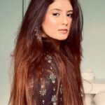 Arishfa Khan Instagram - Mere dil pe vaar karein❤️