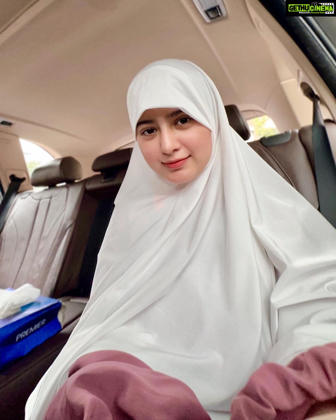 Arishfa Khan Instagram - Assalamualaikum Warahmatullahi Wabarakatuh Jummah Mubarakš¤