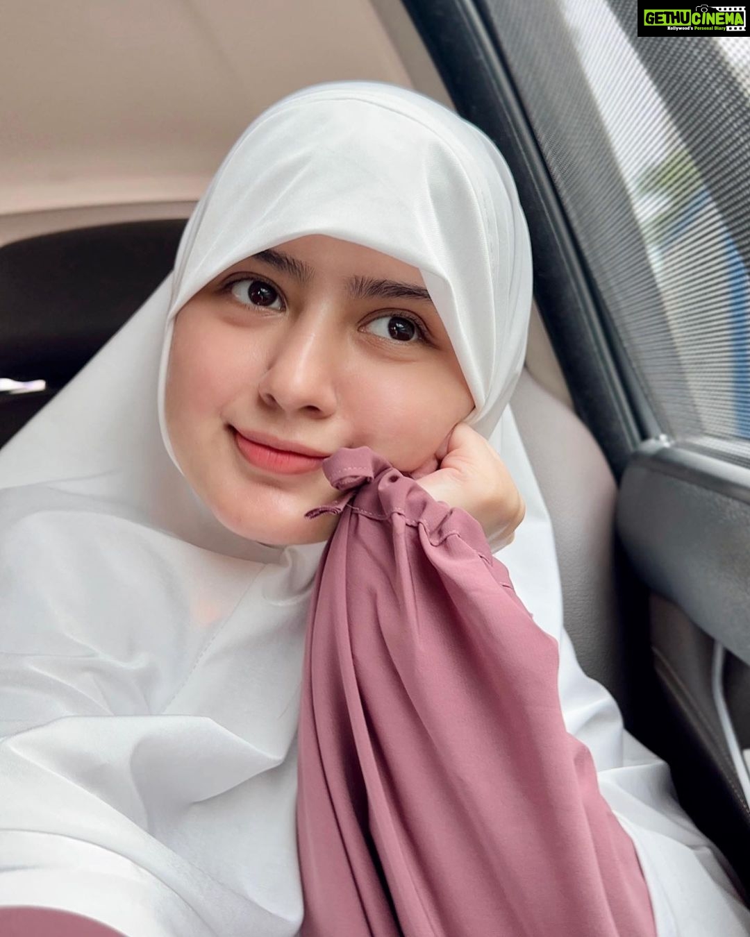 Arishfa Khan Instagram - Assalamualaikum Warahmatullahi Wabarakatuh Jummah Mubarakš¤