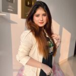 Arishfa Khan Instagram - <3 of gold✨💛💫