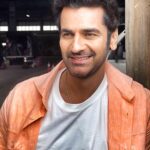 Arjan Bajwa Instagram - Mood and shade of pastels. . . . . . #arjanbajwa #bollywood #actor #actorslife #photooftheday #lookoftheday #entertainment #showtime #showbiz #shooting #motivation #reels #instadaily #mood #viral #mensfashion #menshair #saturday #vibes