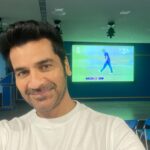 Arjan Bajwa Instagram - Watching the india-pak match … cheering for our beloved team in Taiwan … 💪🏼. . . . . #arjanbajwa #entertainment #hindicinema #cinema #india #cricketlover #cricketlovers #indiapak #icc #matchday #jaihind Taipei, Taiwan