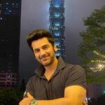 Arjan Bajwa Instagram - Musafir ….. . . . . . . . #arjanbajwa #travelphotography #traveldiaries #taiwan #taipei #bollywood #actorslife #entertainment #showtime #instatravel #viral #mood #reels #reelsindia #nightmarket #tourist #saturday #saturdayvibes #taipei101 #punjabi #punjabisongs #punjabimedia
