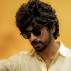 Arjun Das Instagram - Sleep deprived 🕶️

📸 @click_by_swaroop_sandy
