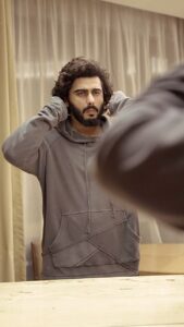 Arjun Kapoor Instagram - Transition-asana 🧘🏻‍♂️ #mood #suitedup