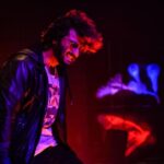 Arjun Kapoor Instagram - Har baar Hero-Giri nahi hai zaroori 😉 Swipe right to see Gautam in his element ➡️🦹🏻‍♂️ #1YearOfEkVillainReturns #HappyVillaintinesDay