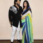 Arjun Kapoor Instagram - Happy faces !!! Thank you @manishmalhotra05 for inviting us & making us a part of this amazing show… U are truly the hardest working & yet one of the kindest souls we have had the pleasure of knowing… Congratulations on everything u have achieved in the last 18 years and here’s to 80 more 🎉!!!