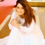Arti Singh Instagram - Rehti kahan hun vo nahi bataungi Parr Naaam toh suna hi hoga 🤩😋 Wearing @nehamtaonline