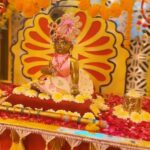 Arti Singh Instagram - तुम्हारे कर्म ही तुम्हारे भाग्य के निर्माता है ।… happy Janamasthami … b kind be good . It’s between u and your lord not between you and people . Fear god .. which god u fear doesn’t matter .. do good ❤️