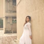 Arti Singh Instagram - 🧿🧿🧿 Wearing @nehamtaonline