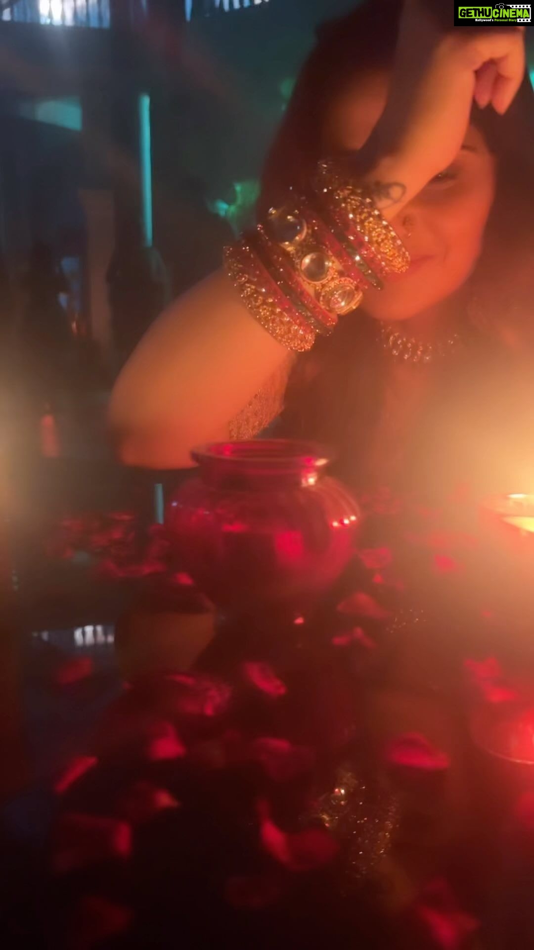 Arti Singh Instagram - Kuch Kuch hota hai Rahul tum nahi samjhoge ❤️