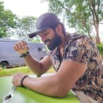 Arun Vijay Instagram - “Love your family, work super hard, live your passion.” #LuvAV #shootingdiaries #followyourdreams #spreadlove