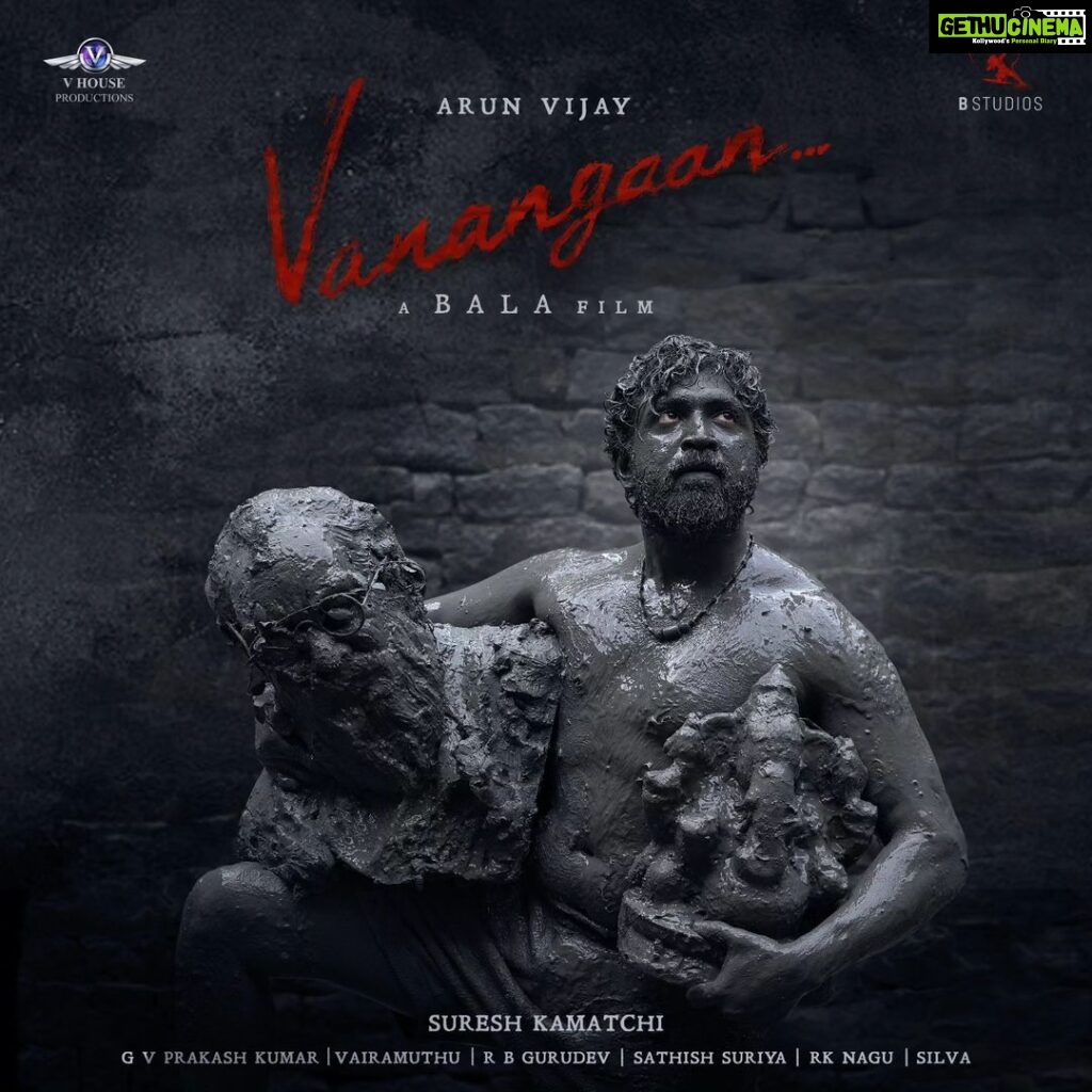 Arun Vijay Instagram - Privileged to be wielded by the master craftsman, Director Bala sir himself, here it is!!🤩 Excited and humbled to share the first look of #Vanangaan with you all❤ @gvprakash @thondankani #dirMiskin @vairamuthuoffl @silva_stunt #JohnPro @vhouseprod_offl @sureshkamatchi #BStudios